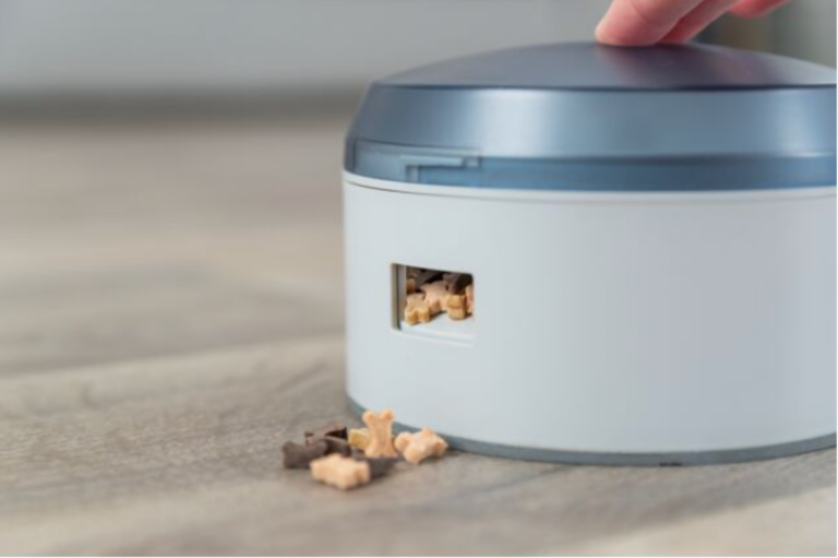 Dog Activity Buzzer, Nivå 1 Aktiveringsleksak – Blå/vit