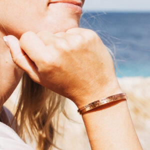 Armband med budskap – Cuff, Rosé