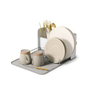 Platsbesparande diskställ med bestickkorg, Umbra
